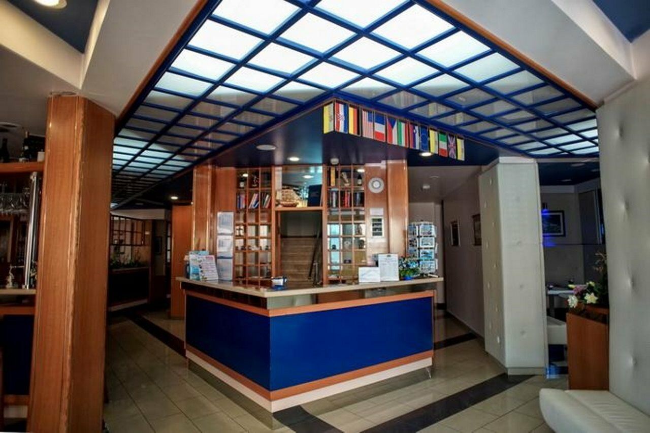 Hotel Conte Промайна Екстер'єр фото